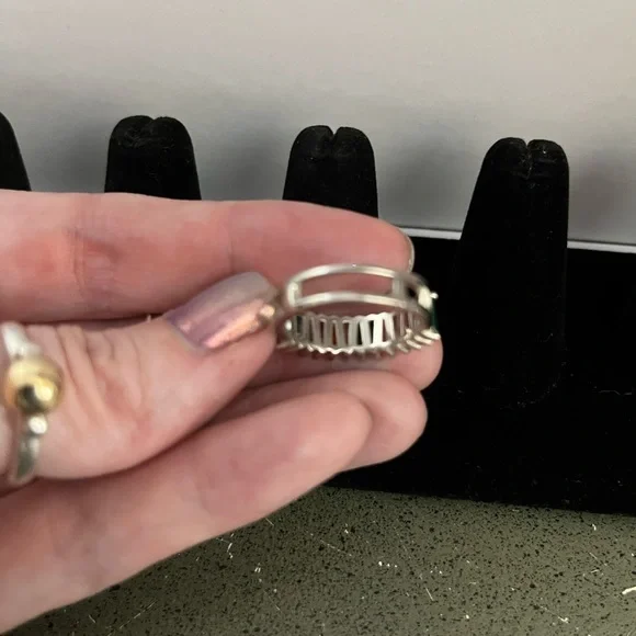 Multi Color Stone Ring - Picture 5 of 6